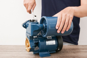 Sửa chữa máy bơm nước 